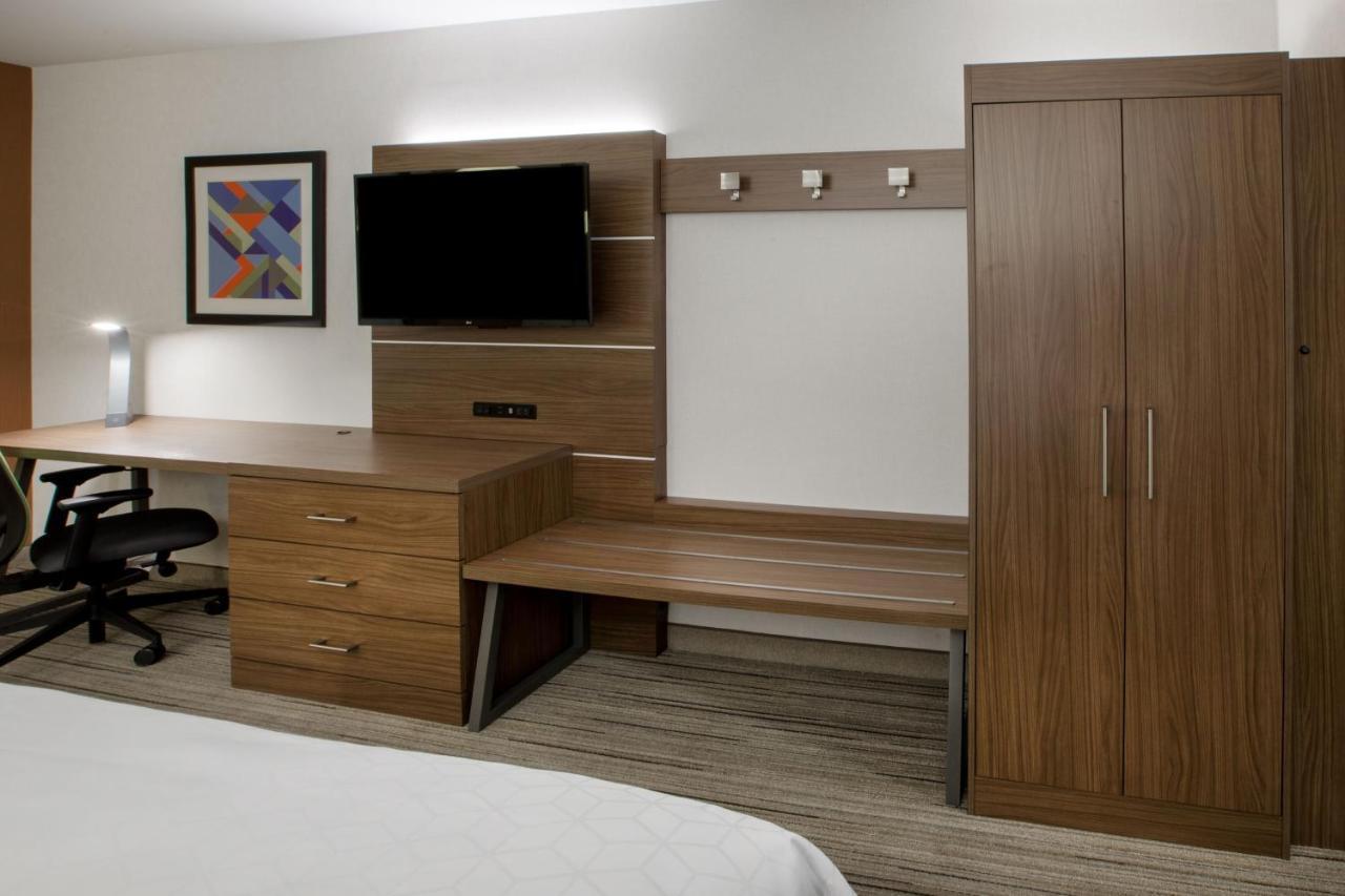 Holiday Inn Express - Blair By Ihg Екстер'єр фото