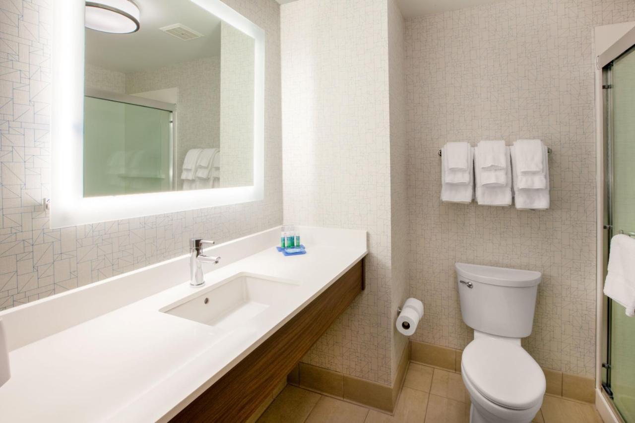 Holiday Inn Express - Blair By Ihg Екстер'єр фото