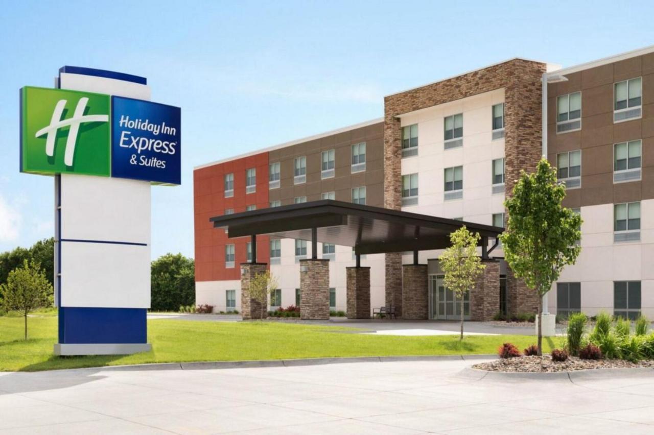 Holiday Inn Express - Blair By Ihg Екстер'єр фото